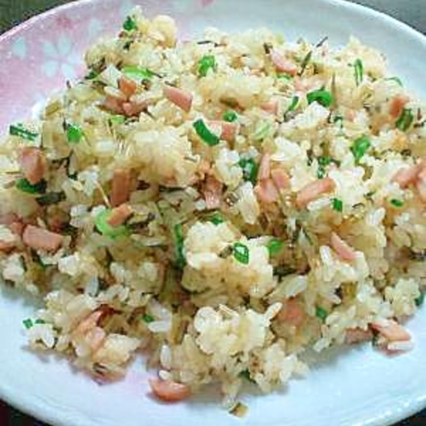 卵の値上がり悩む‥卵無しでもパラパラ炒飯に仕上がる秘密！ 栄養満点！小松菜炒飯あみん 嶋田あさ美- エキスパート - Yahoo!ニュース