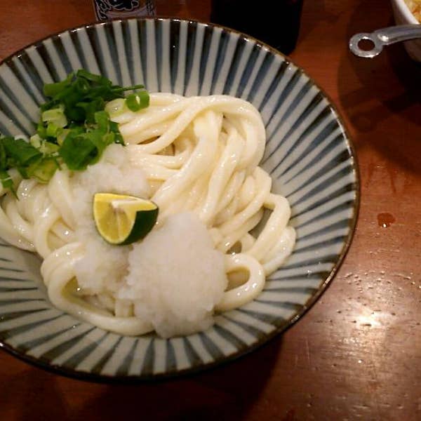 そばにフライドポテトを盛ってしまった「ポテそば」を阪急そば若菜十三店で食べてみました - GIGAZINE