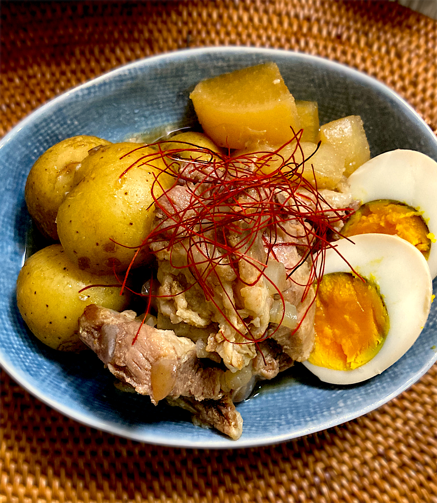 豚の軟骨と卵の煮物。圧力鍋で時短！ パイカ