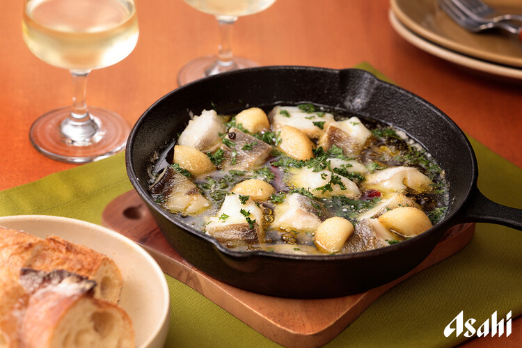 知っていればよりおいしい！正しいアヒージョの食べ方とおすすめレシピ4選 - macaroni