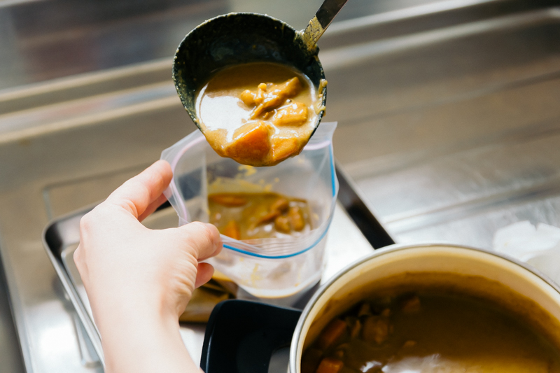 知って得する！ カレーの冷凍方法、冷凍保存期間、解凍方法を紹介- 急速冷凍機の厳選比較サイト「春夏秋凍」