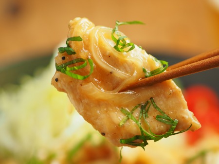 てっちゃんちのおいしい献立: 鶏肉の梅しそロール焼き