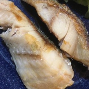 フライパンとクッキングシートでほくほくほっけ♡ レシピ・作り方 by rittanmama - 楽天レシピ