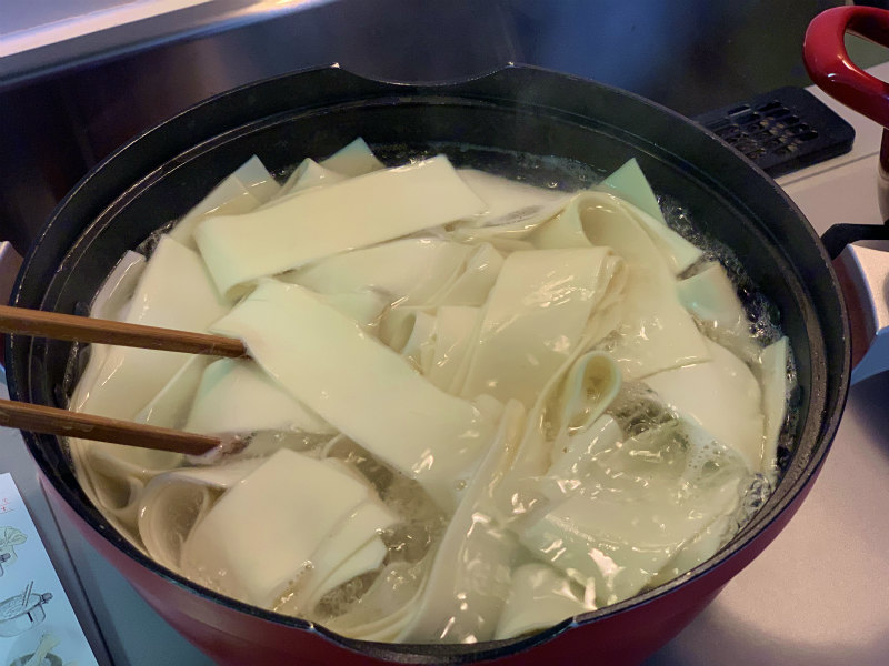 群馬県 花山うどん花山うどん・鬼ひも川つゆ付きOU-8T お届け期間 2025年11月11日-2026年1月10日 冬の贈りもの・お歳暮KNうどん・そば - イオンショップ