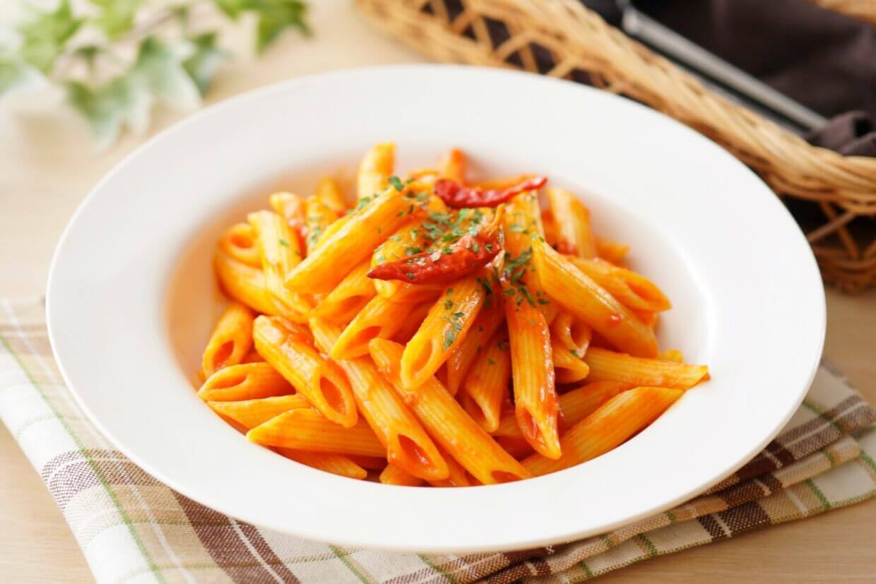 さやペンネ・リガーテpenne rigate 、赤空豆、エリンギ＆parmigiano