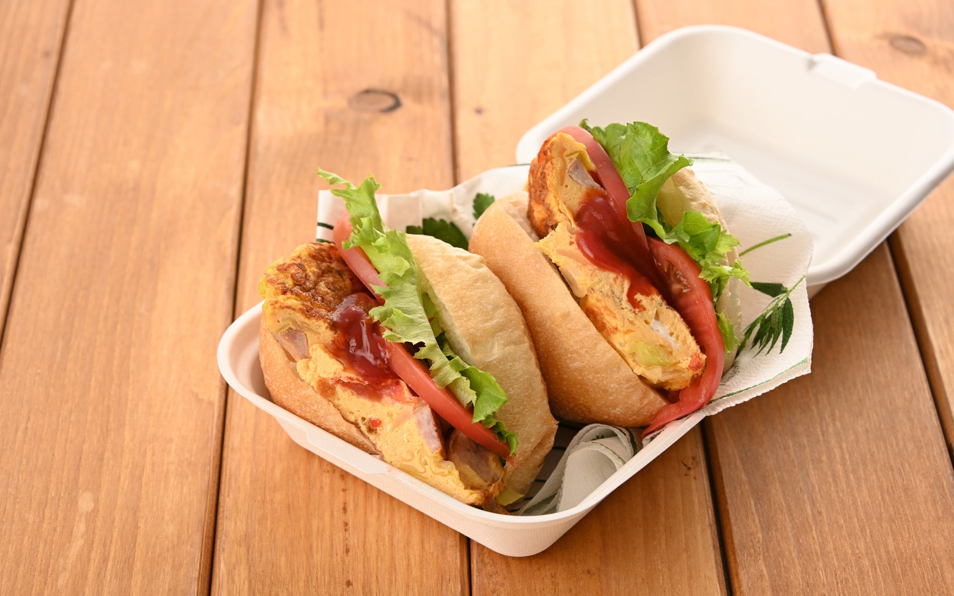 ソーセージと千切りキャベツのホットサンド