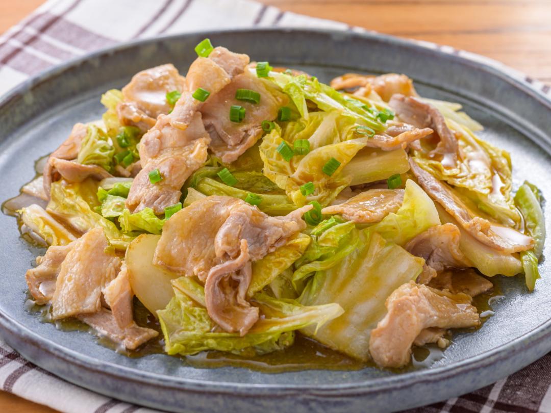 リュウジの“これだけ”レシピ 野菜1種類「白菜」だけで「究極の野菜炒め」作ろう！白い粉纏わせるのが肝2025年3月4日- エキサイトニュース