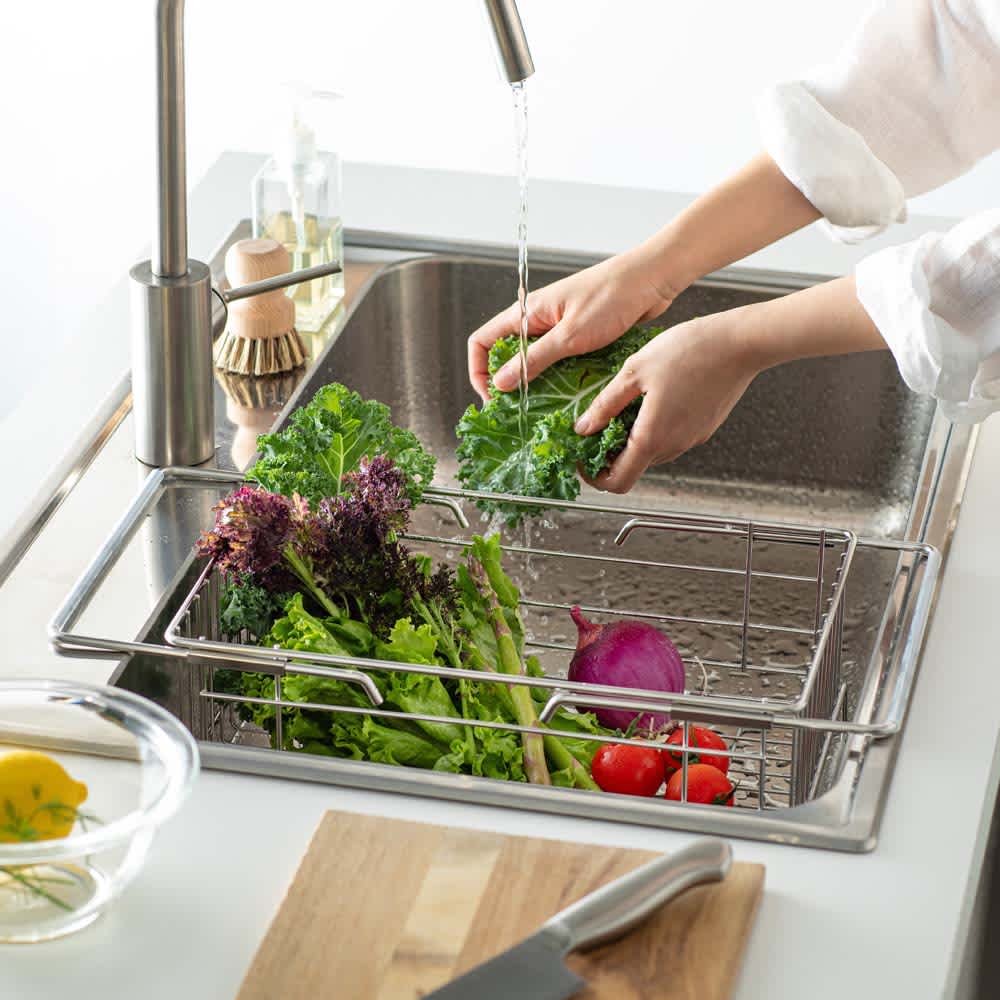 AmazonTOREJAX まな板収納スタンド キッチン用品 コンパクト 錆びにくい 水切りトレイ付きホワイト まな板スタンド オンライン通販