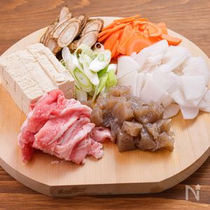 本気で旨い豚汁 文句なしのおいしさ！丼で食べたい