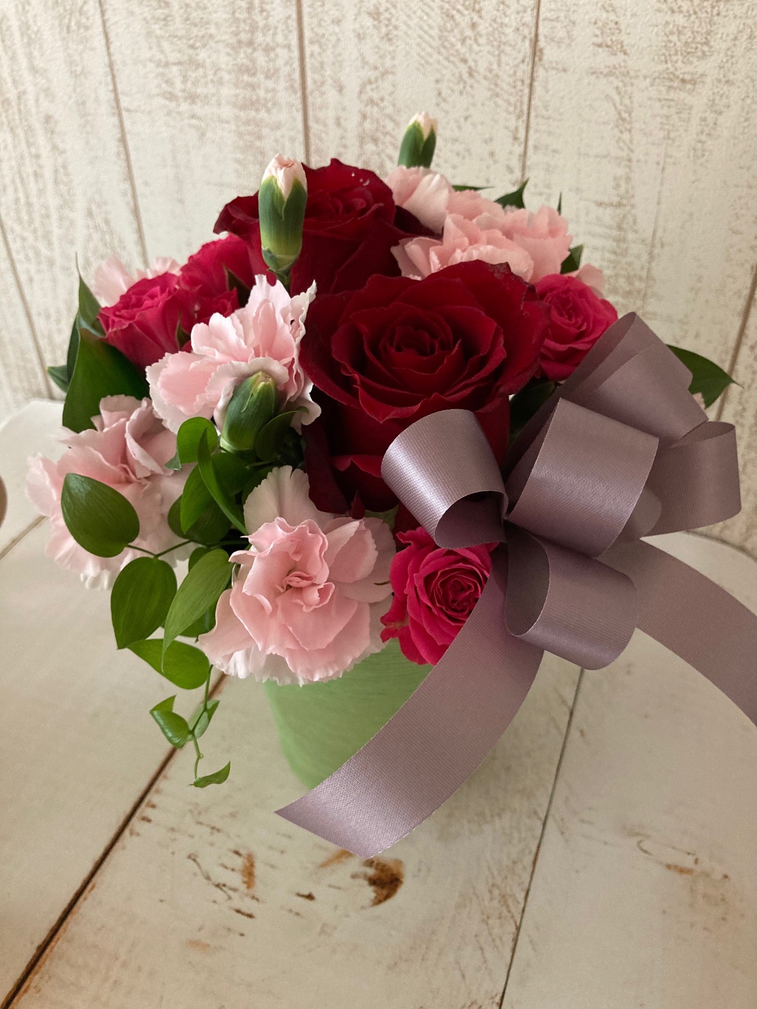 花のドロップス －バラのリボンアレンジ－東京・自由が丘のフラワーアレンジメント教室Flower Drops フラワードロップス