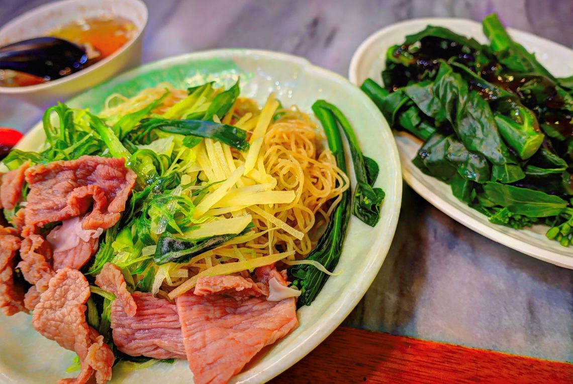 思えば遠くに来たもんだ： 港式竹昇麺家と広東仔ハッピーガーデン