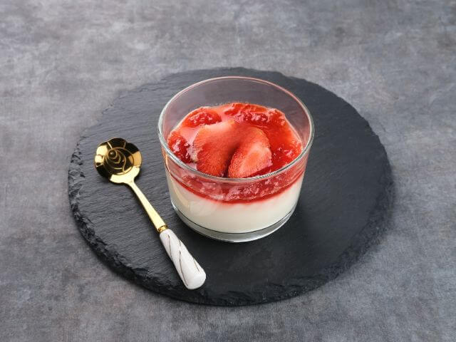 小麦粉を使わず、ふんわりもっちりのシフォンケーキを作るには？ 『米粉だからおいしい！シフォンケーキの本』BOOKウォッチ