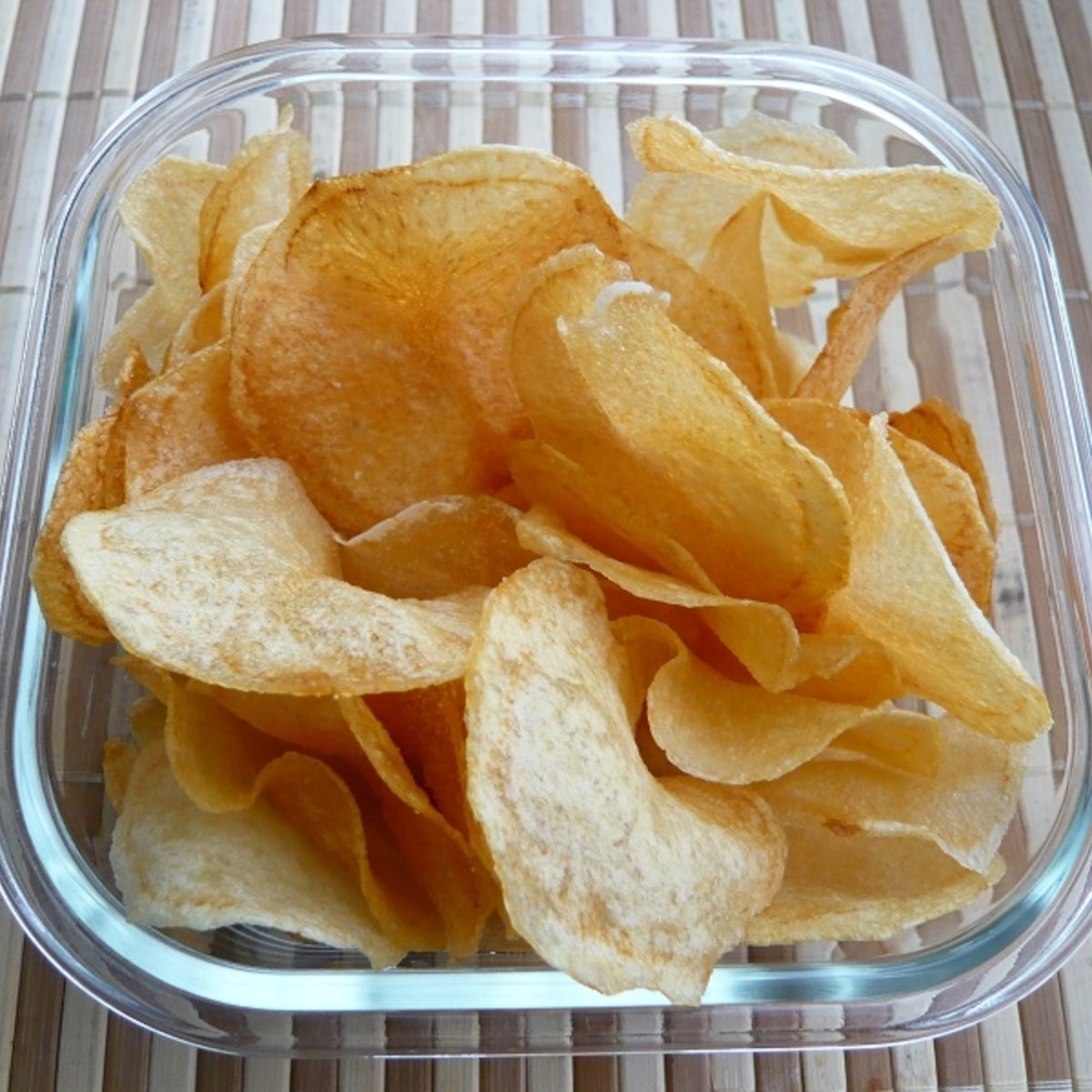 切ってレンチンで完成！「無添加ポテトチップス」作ろう♪コツは“スライスの厚み”と“塩振ったら即加熱”『あたらしい日日』こんな時代のニューノーマルな暮らし方。食と農、生活情報をお届けします