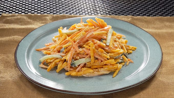 にんじんが禁断のスナックに シャキシャキ止まらない。3分でできるおつまみ「にんじんムーチョ」のレシピハフポスト LIFE