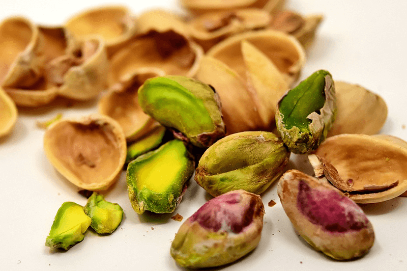 Amazon.co.jp: ニチノウ食品 殻付ピスタチオ700g 350g×2袋 素焼き 無塩 直火焙煎 国内加工 2袋分包 : 食品・飲料・お酒