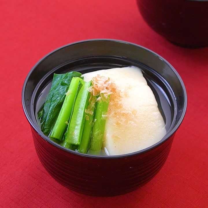 うちのお雑煮 しょうゆ味 豚こま 小松菜 by 父の味クックパッド簡単おいしいみんなのレシピが392万品