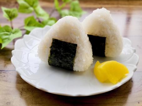 おにぎりフリー素材ドットコム