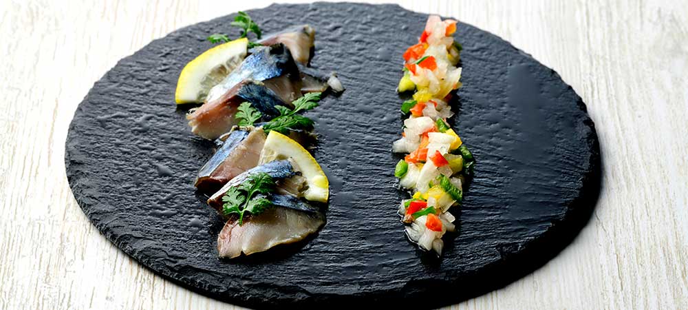 朝から簡単に♪アレンジ可能な鯖缶で☆鯖ツナのみそマヨdeオープンサンド