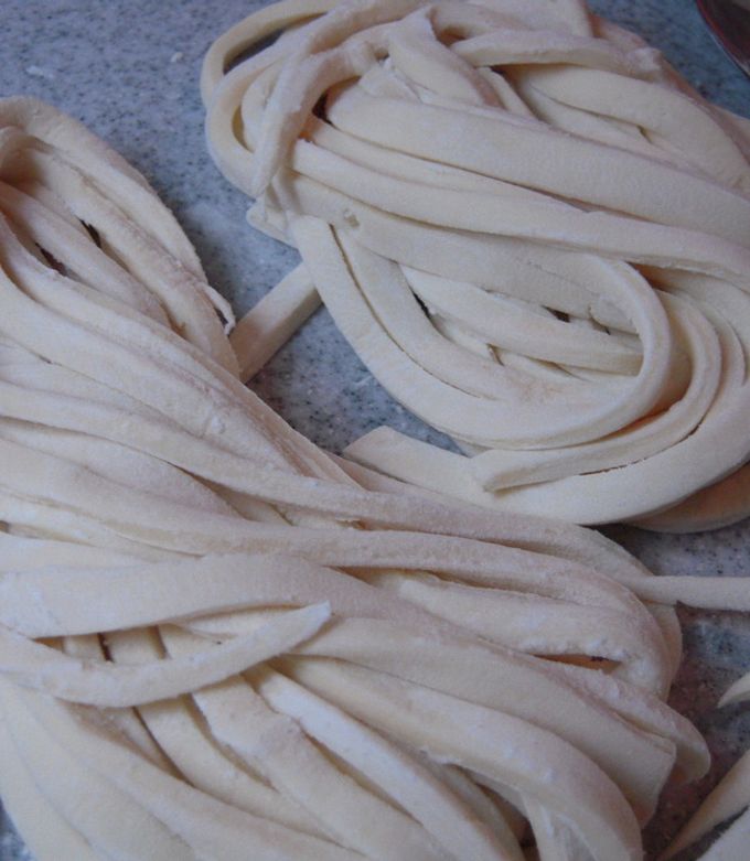 うどんを手作り！薄力粉を使って簡単！子供と足踏みしながら楽しむSAKURASAKU