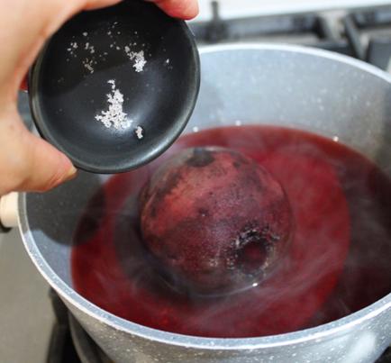 ビーツは生で食べられる？下ごしらえからおいしい食べ方・レシピを管理栄養士が解説します - トクバイニュース