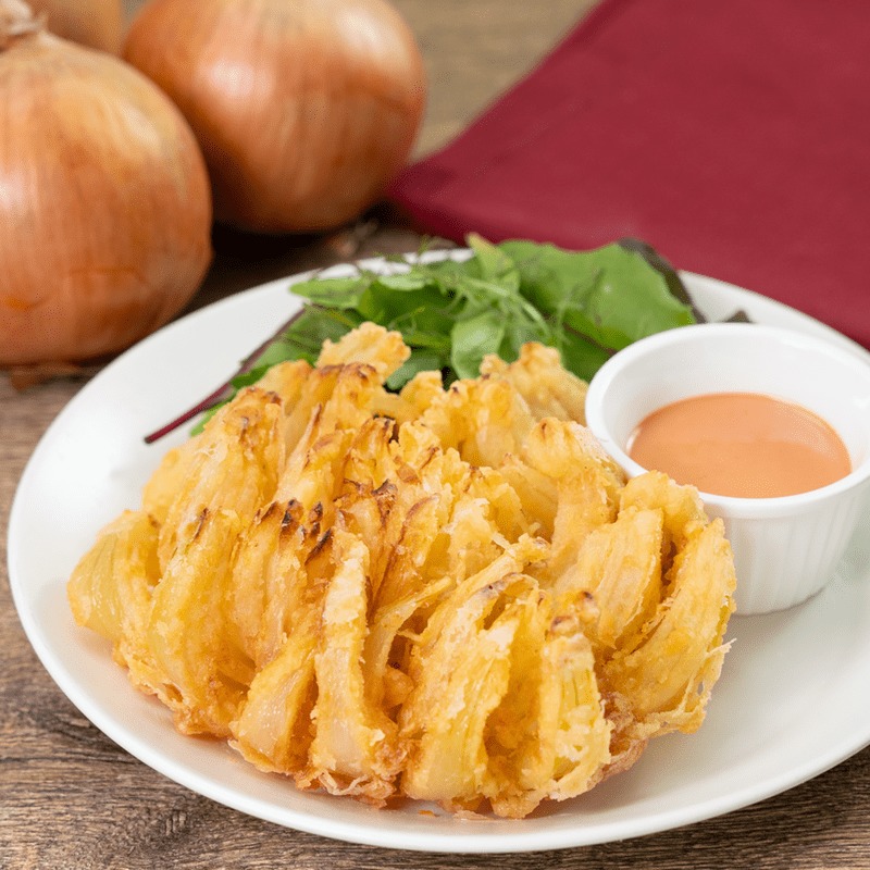 玉ねぎ一個でおもてなし!? 揚げるだけの花天ぷらレシピ