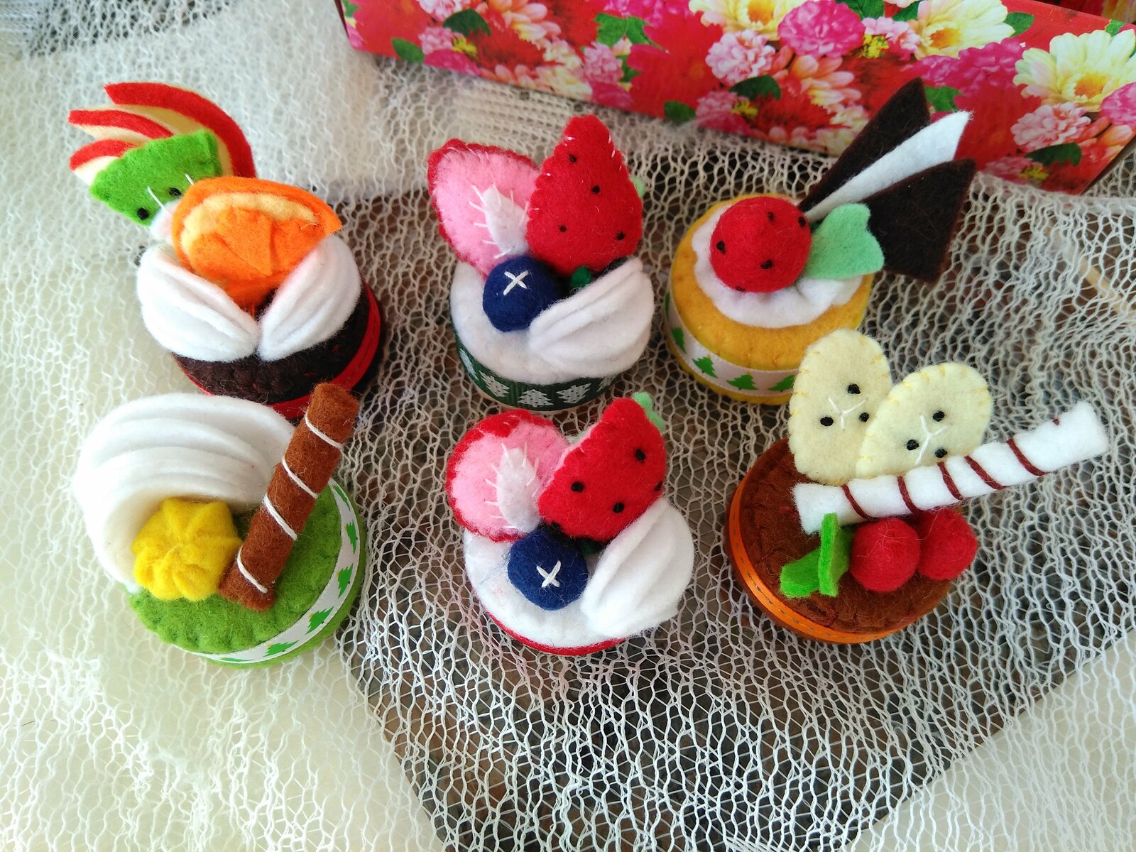 ペットボトルキャップ」のアイデア 23 件 2025フェイクスイーツ 作り方, 手作り, フェルト ケーキ