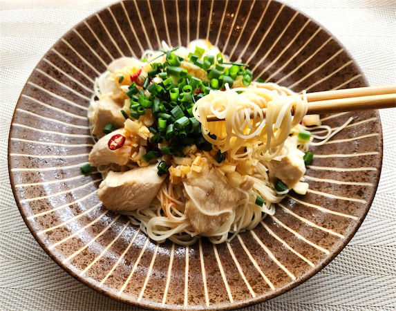 レンジでつくる鶏チャーシューでラーメン風そうめんのレシピ・作り方Happy Recipe ヤマサ醤油のレシピサイト