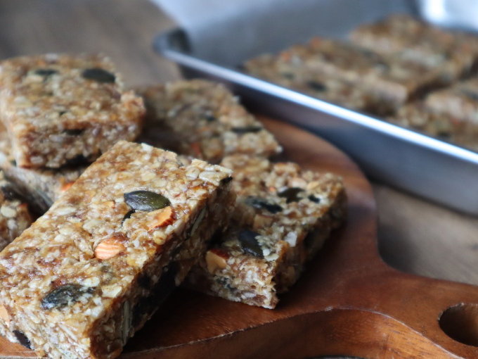 EAT BEAUTY 材料4つで完成！VEGAN オートミールバ