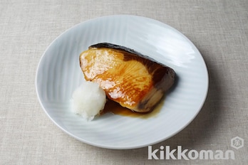 プロ直伝 お弁当にもおすすめ「ぶりの照り焼き」レシピ。パサつかずふっくら仕上げる方法とは？三越伊勢丹の食メディアFOODIE フーディー