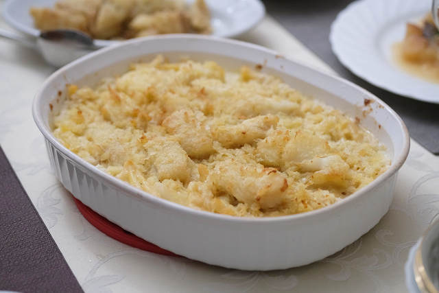 昔ながらの「マカロニグラタン」と「豚肉のダッチオーブン焼き」 : 登志子のキッチン