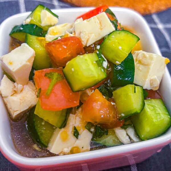 豆腐とキュウリのごまあえ、トマトの酢の物 柏崎市公式ホームページ