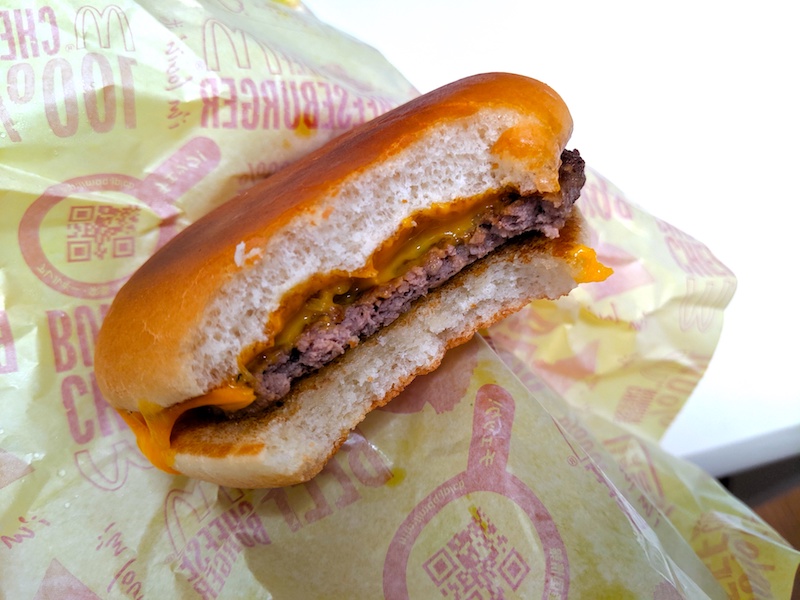 マクドナルドのパイの温め直し方 「バタースコッチパイ」と「ベルギーショコラパイ」で試してみたよPouch ポーチ