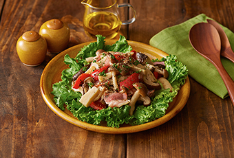 きのことレタスのシャキシャキサラダ仕立て