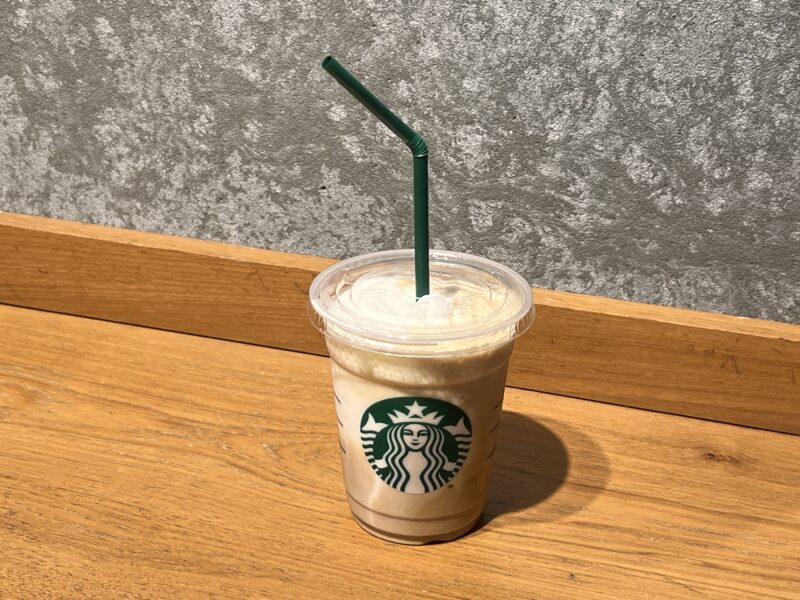 2025年版 エスプレッソ アフォガート フラペチーノの人気カスタム9選味の特徴・カロリー・おうち再現レシピも紹介スタバのある暮らし