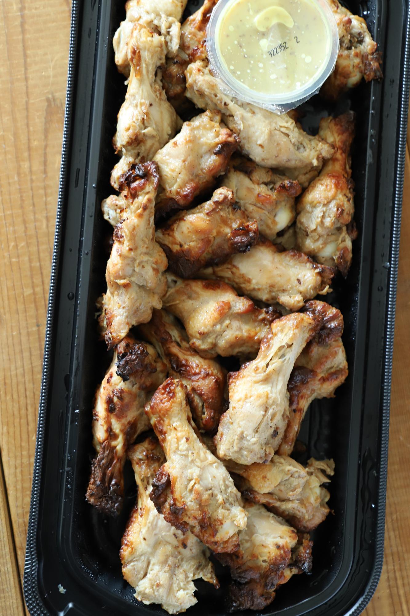 コストコの “さくらどり使用炭火焼手羽元” のハニーマスタードソース版はどんな味なの？ - ライブドアニュース