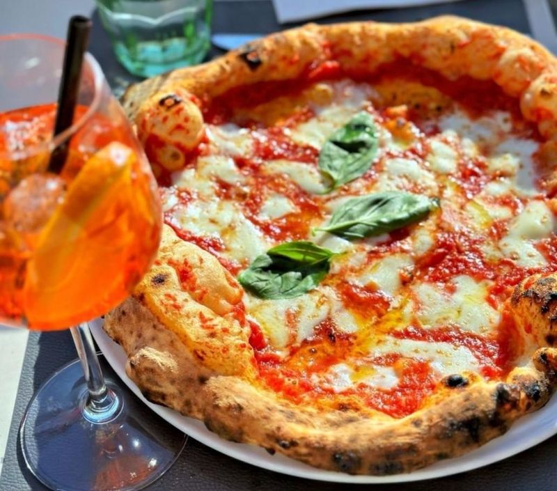 Welcome to pizza marumo🍕✨, ピッツァマルモへようこそ💁‍♂️