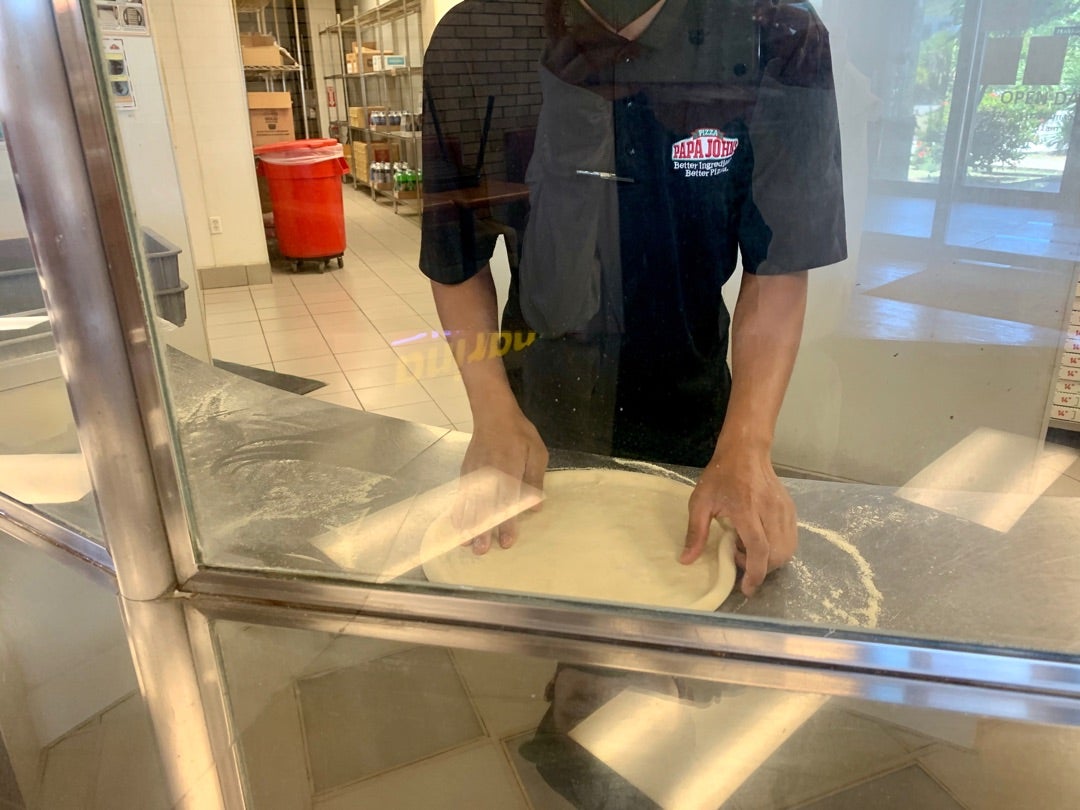 グアム 日本未上陸のピザチェーン「パパ・ジョンズ」はオイシイ