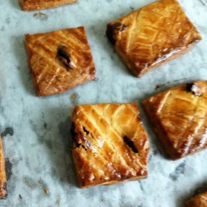 セントレアスカイタウン 小魚＆アーモンドで作る胡麻せんべい 無印良品