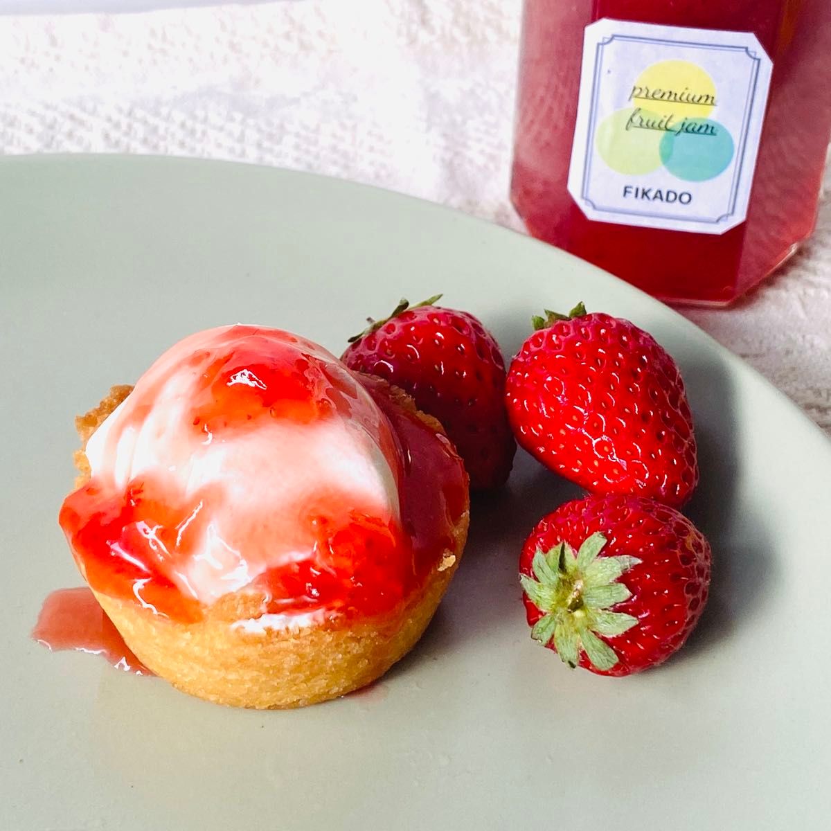 驚きのフレッシュさ！ 果肉感たっぷりのいちごジャムの作り方。プロの技は煮るタイミングを分けること三越伊勢丹の食メディアFOODIE フーディー