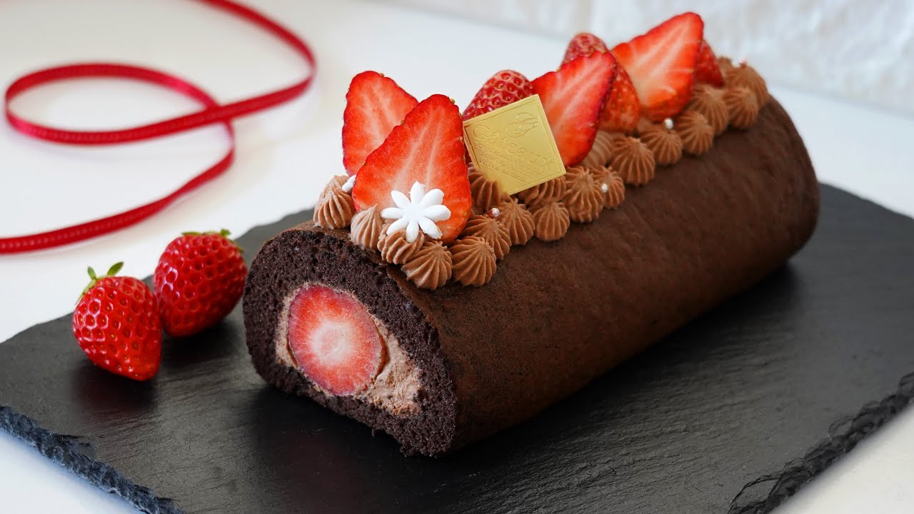 食べ切りサイズの苺チョコレートケーキいっしょにtea time*