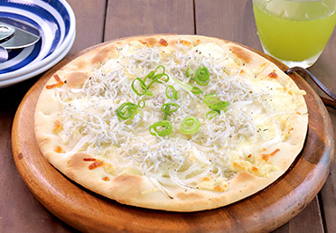 甘辛厚揚げチーズ焼きです☆甘塩っぱい♪アテ系おかず