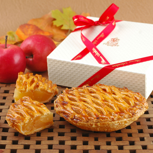 銀座 老舗喫茶店「トリコロール 本店」のアップルパイが絶品＠BAILA