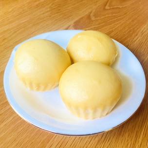 ＊材料3つ。プロテイン＆HMで蒸しパン＊