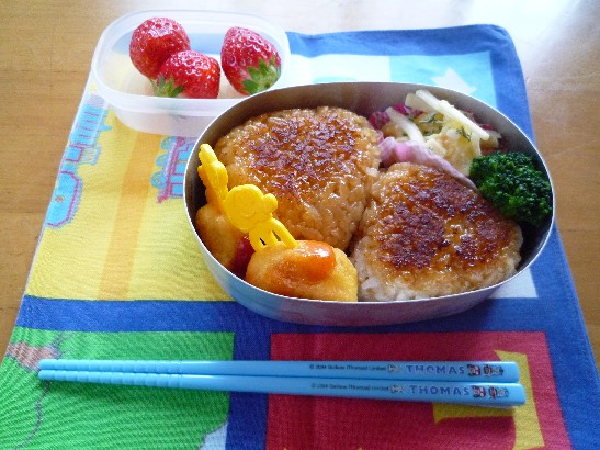 幼稚園生☆おにぎり弁当