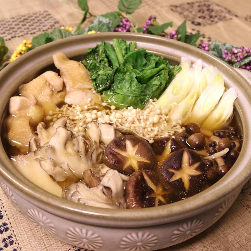 きのこたっぷり♪シャウのガーリック味噌鍋