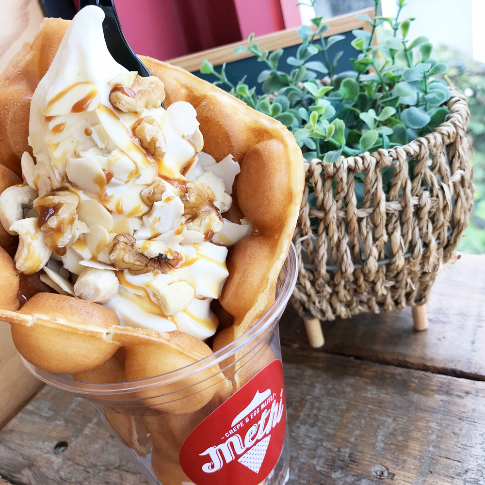 香港の屋台で大人気のワッフルアイスが日本上陸！モチっとした生地にアイスやトッピングがめちゃんこキュート♡Pouch ポーチ