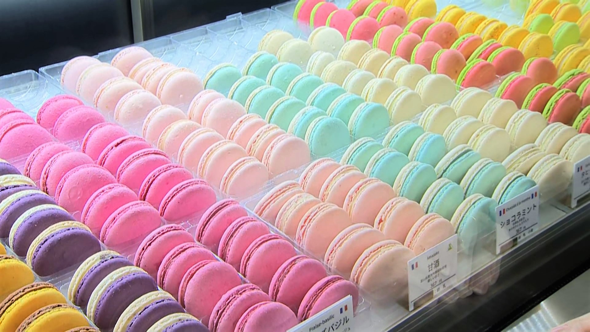 どうしてもフランスではなく日本の美容院で 」 フランス暮らしの女の子が大変身 祖父母も仰天のビフォーアフターに称賛の声 「すごくかわいくなった」Hint-Pot- Yahoo!ニュース