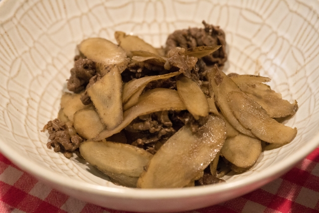 ごぼうの保存方法 常温・冷蔵・冷凍の使い分けは？ おいしいごぼうの見分け方も！季節の食材のHOW TOアマノフーズ公式ブランドサイト