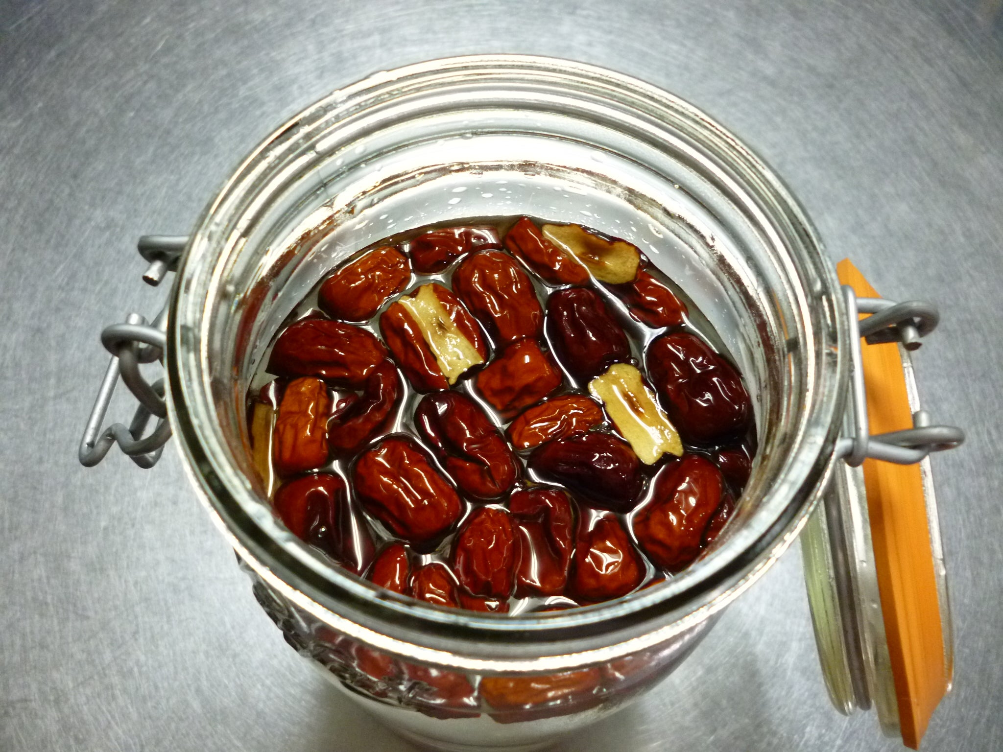 簡単薬膳！美容に◎クコなつめ果実酒