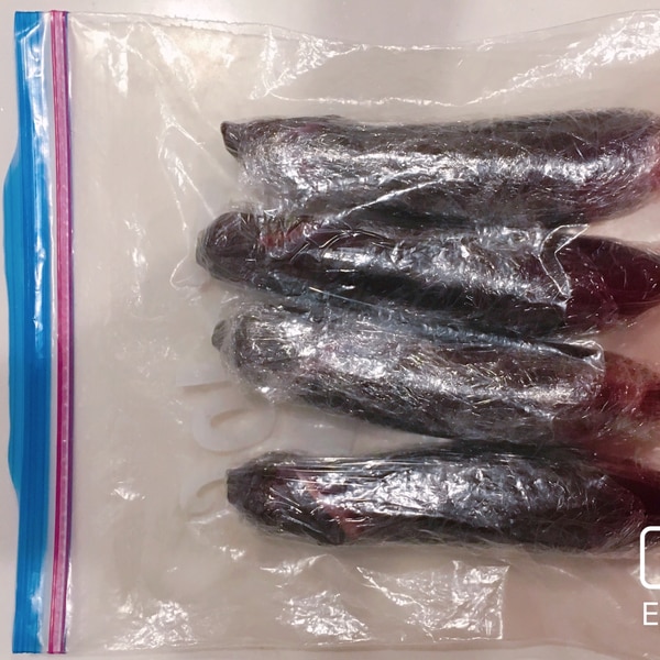 なすの保存方法 , なすの冷蔵・冷凍保存方法をご紹介します🍆, すぐに食べきれないときは、下ごしらえして冷凍しておくと便利ですよ❄️,ぜひ正しい保存方法で新鮮さをキープして、長くおいしく楽しんでくださいね。,船昌SaluteKitchen野菜夏野菜秋野菜なす 保存方法